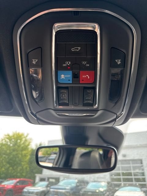 2023 Jeep Grand Cherokee Altitude 4x4