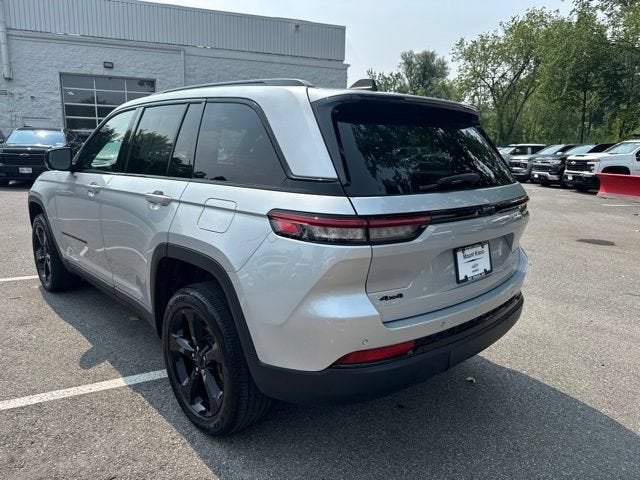 2023 Jeep Grand Cherokee Altitude 4x4