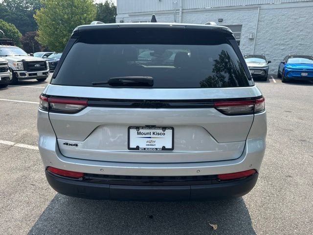 2023 Jeep Grand Cherokee Altitude 4x4