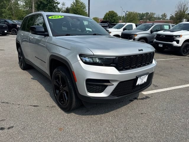 2023 Jeep Grand Cherokee Altitude 4x4