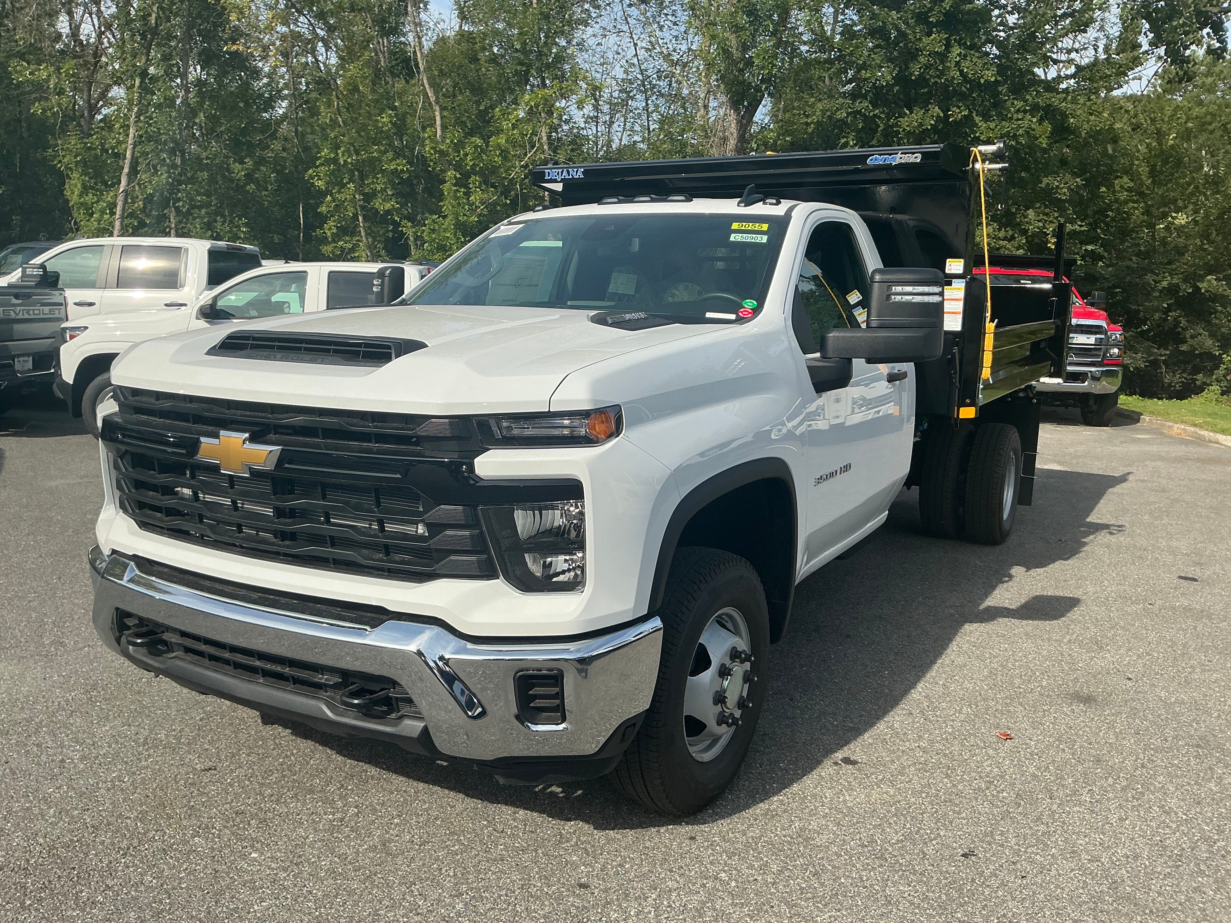 2025 Chevrolet Silverado 3500 HD Chassis Cab Work Truck
