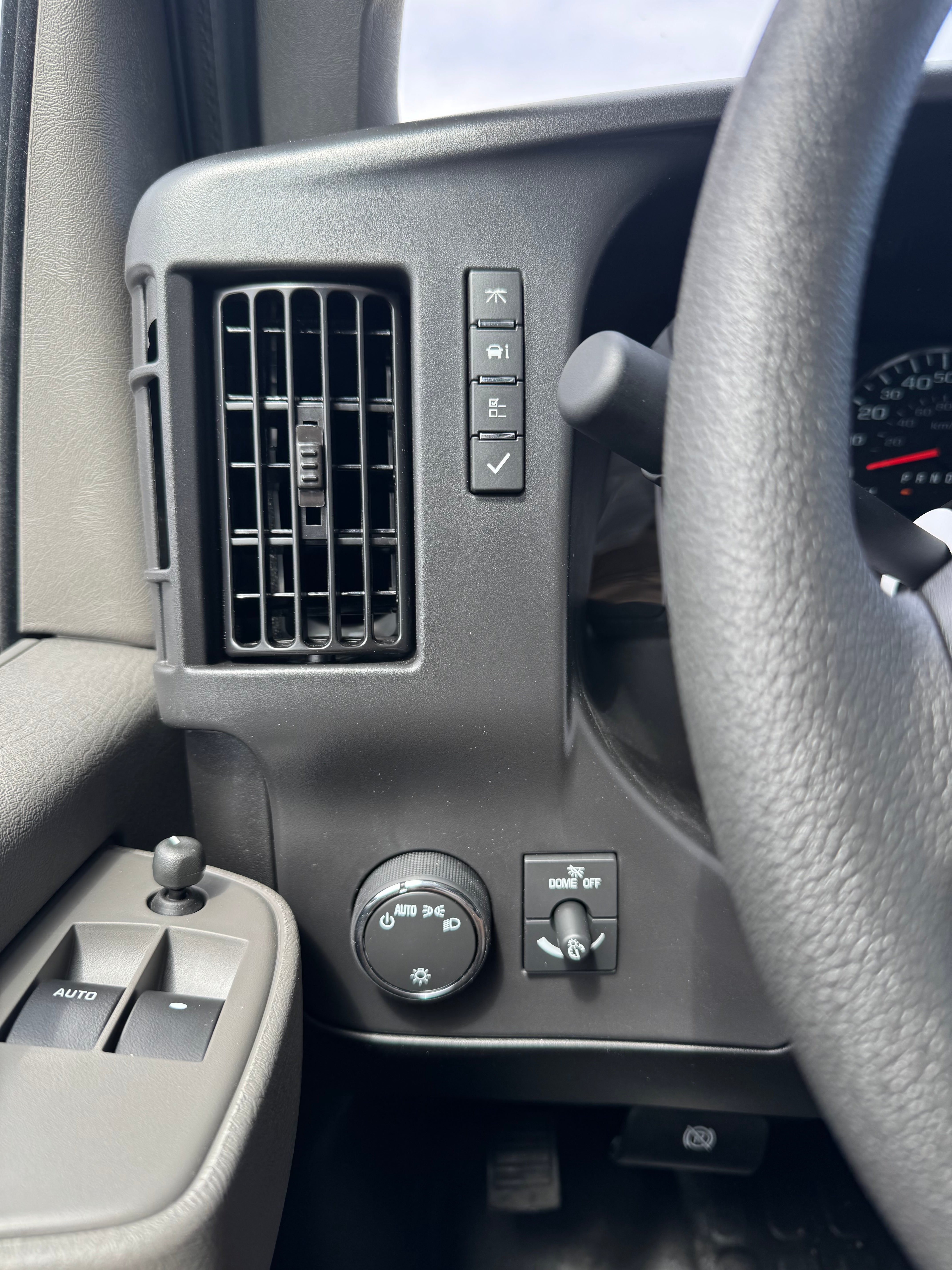 2025 Chevrolet Express Cargo 2500 Van WT