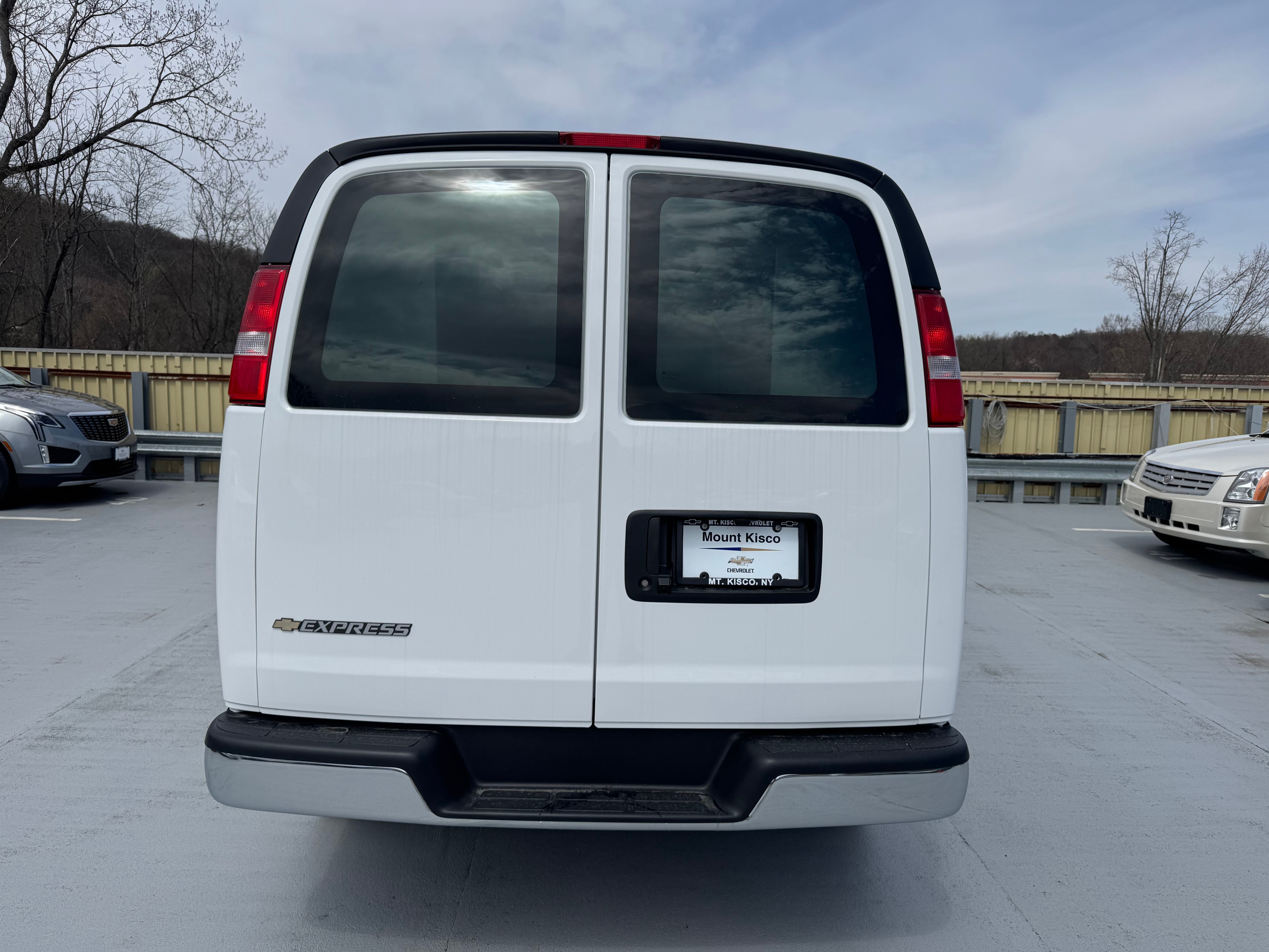2025 Chevrolet Express Cargo 2500 Van WT