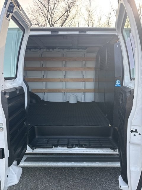 2024 Chevrolet Express Cargo 2500 WT