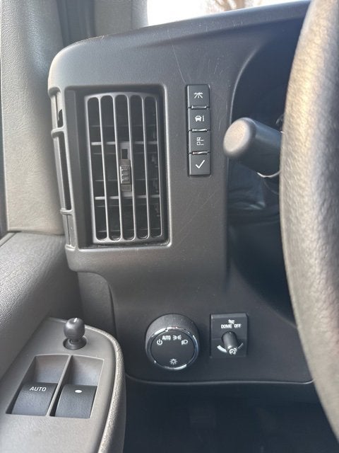 2024 Chevrolet Express Cargo 2500 WT