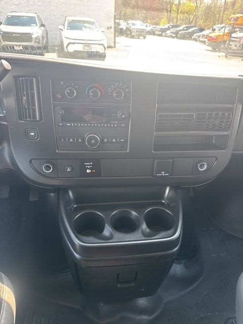 2024 Chevrolet Express Cargo 2500 WT