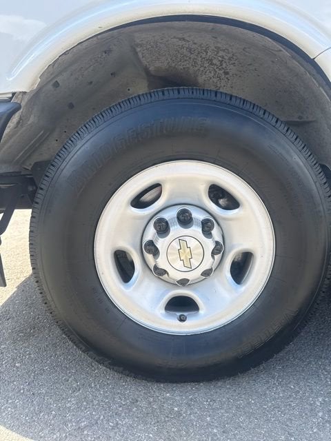 2024 Chevrolet Express Cargo 2500 WT