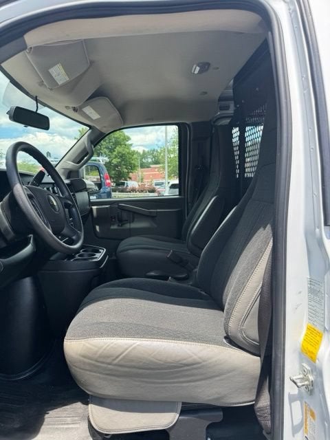 2024 Chevrolet Express Cargo 2500 WT