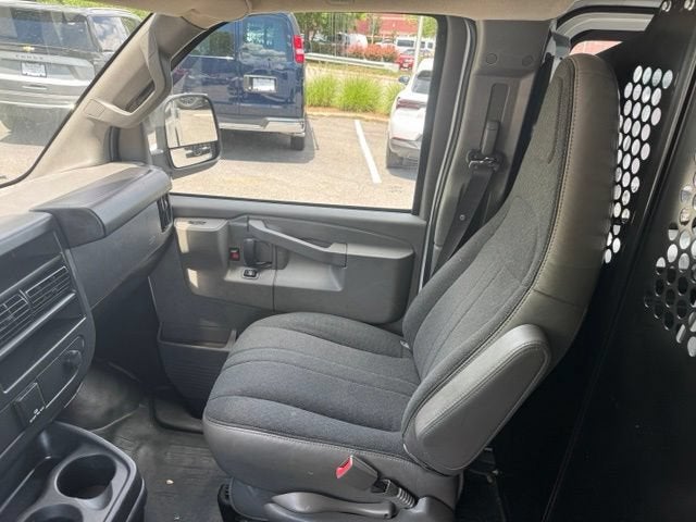 2024 Chevrolet Express Cargo 2500 WT