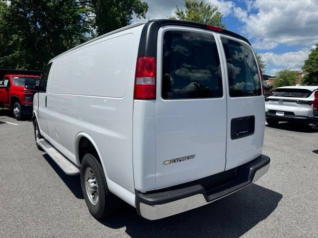 2024 Chevrolet Express Cargo 2500 WT