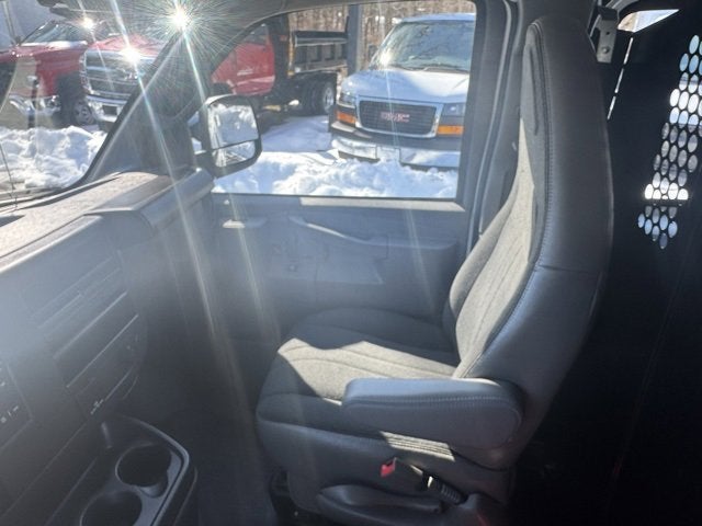 2024 Chevrolet Express Cargo 2500 WT