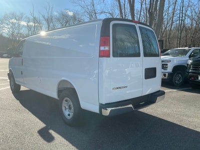2025 Chevrolet Express Cargo 3500 WT
