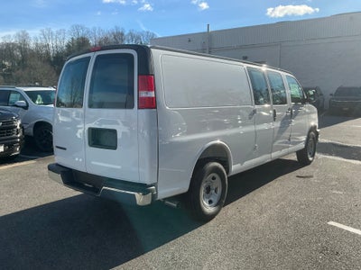 2025 Chevrolet Express Cargo 3500 WT