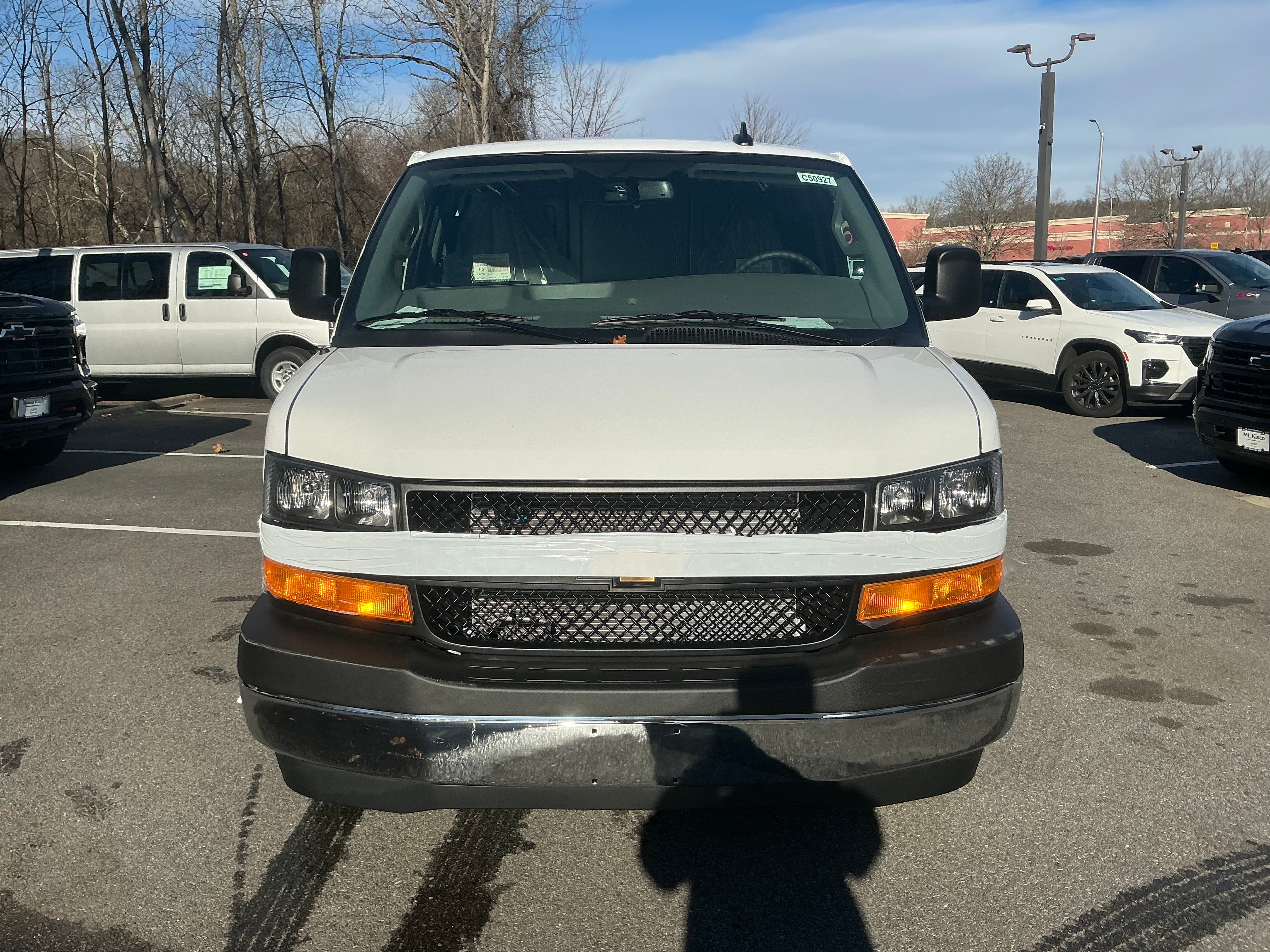 2025 Chevrolet Express Cargo 3500 WT