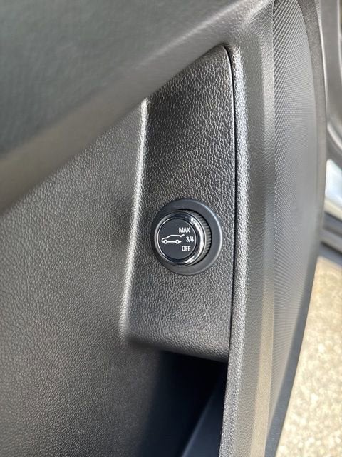 2024 Chevrolet Traverse Limited LT Cloth