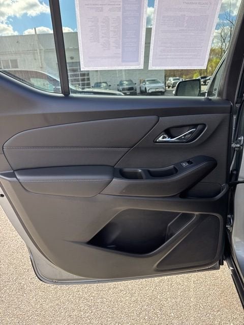 2024 Chevrolet Traverse Limited LT Cloth