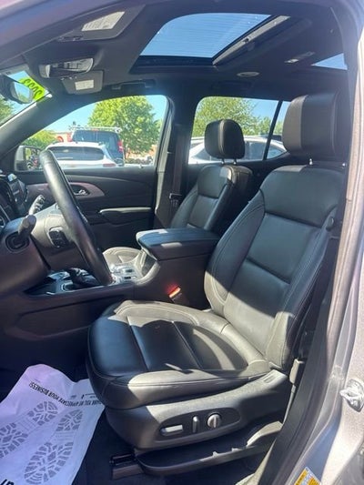 2023 Chevrolet Traverse LT Leather