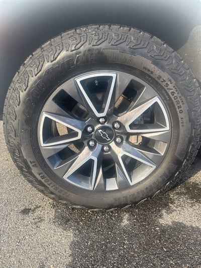 2023 Chevrolet Suburban Z71