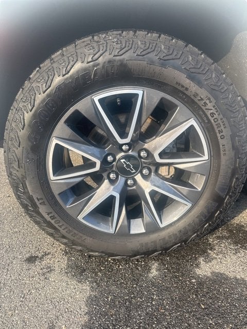 2023 Chevrolet Suburban Z71