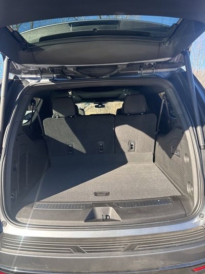 2022 Chevrolet Suburban RST