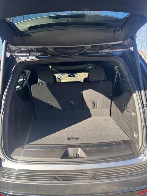 2022 Chevrolet Suburban RST