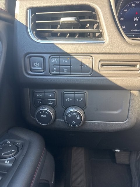 2022 Chevrolet Suburban RST