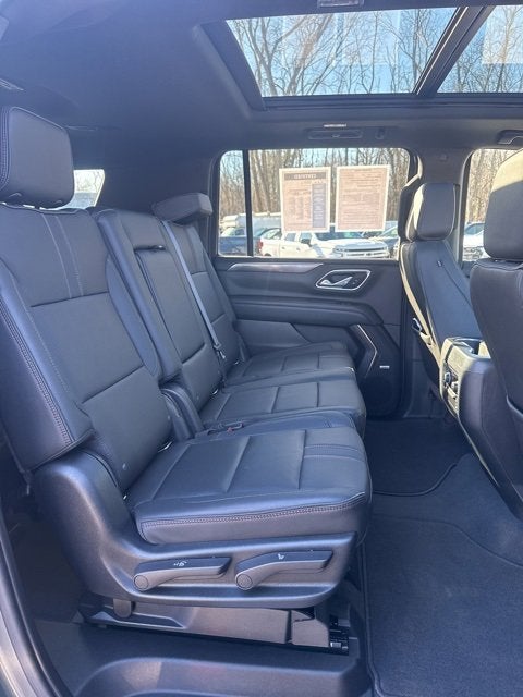 2022 Chevrolet Suburban RST