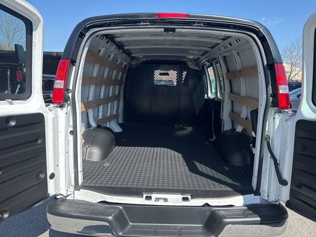 2024 GMC Savana Cargo 2500 Work Van