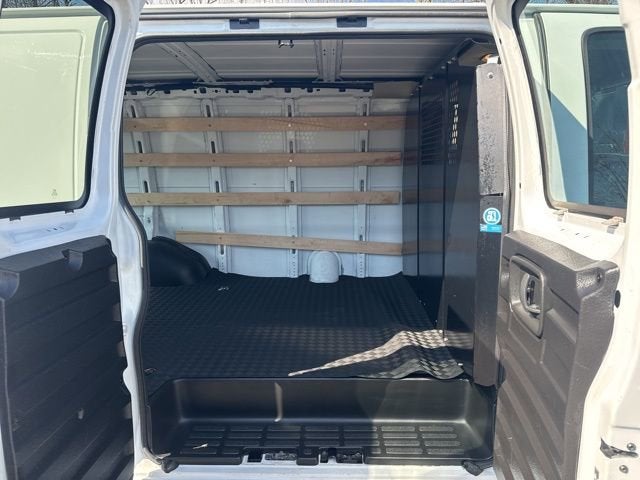 2024 GMC Savana Cargo 2500 Work Van