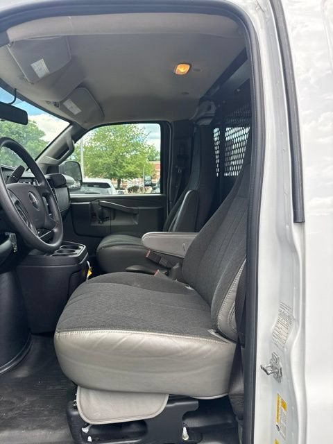 2024 GMC Savana Cargo 2500 Work Van