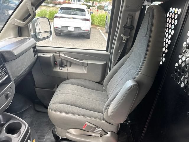 2024 GMC Savana Cargo 2500 Work Van