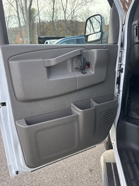 2023 GMC Savana Cargo 2500 Work Van