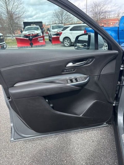 2023 Cadillac XT4 Premium Luxury