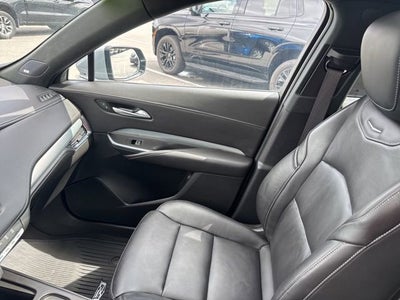 2023 Cadillac XT4 Premium Luxury