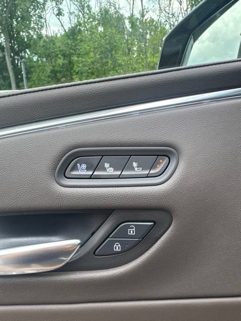 2024 Cadillac Escalade Sport
