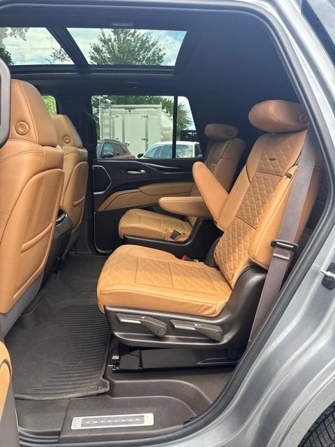 2024 Cadillac Escalade Sport