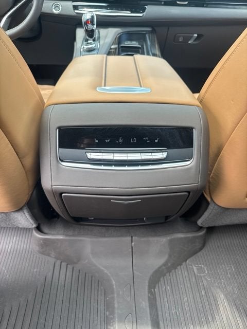 2024 Cadillac Escalade Sport