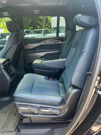 2025 Cadillac ESCALADE IQ Luxury 2