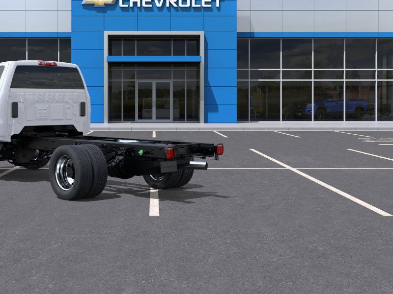2025 Chevrolet Silverado 6500 HD Work Truck
