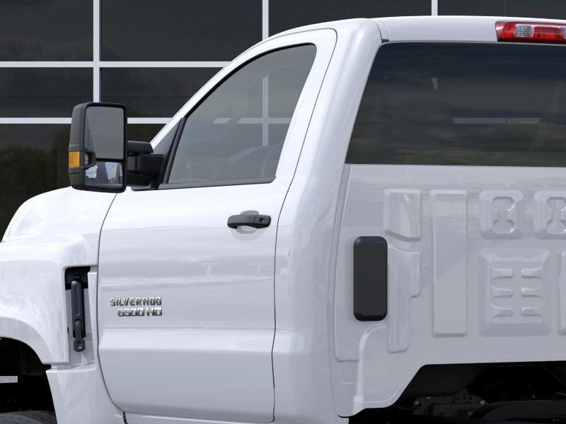 2025 Chevrolet Silverado 6500 HD Work Truck