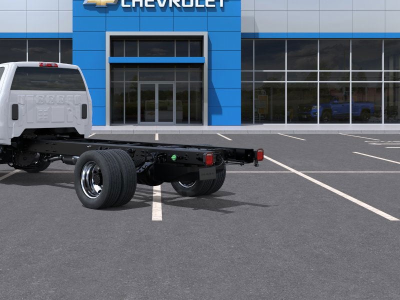 2025 Chevrolet Silverado 6500 HD Work Truck