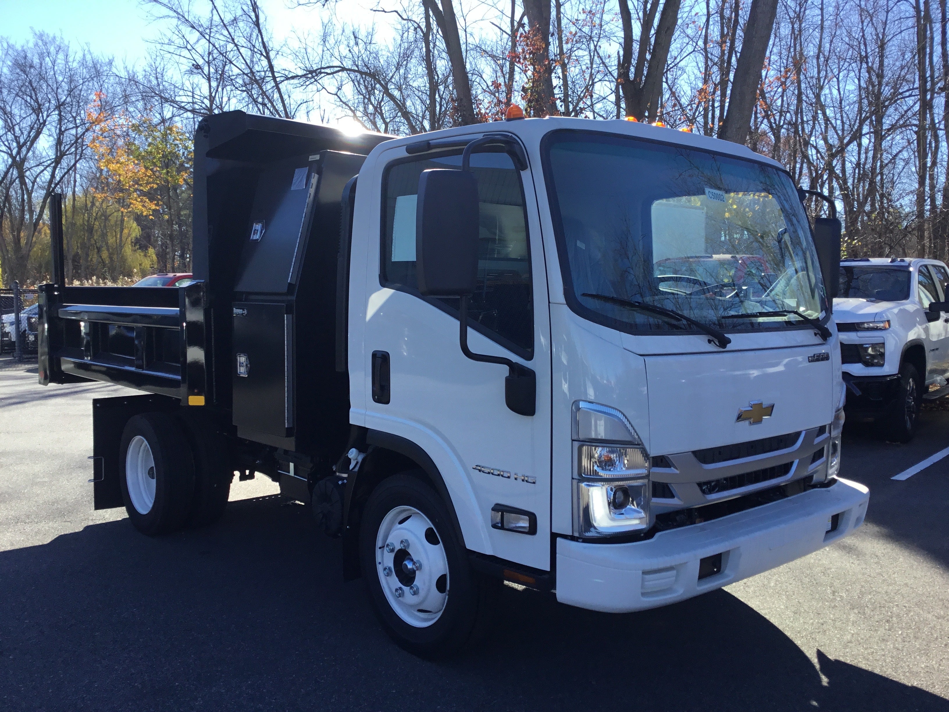 2025 Chevrolet Low Cab Forward 4500 Base