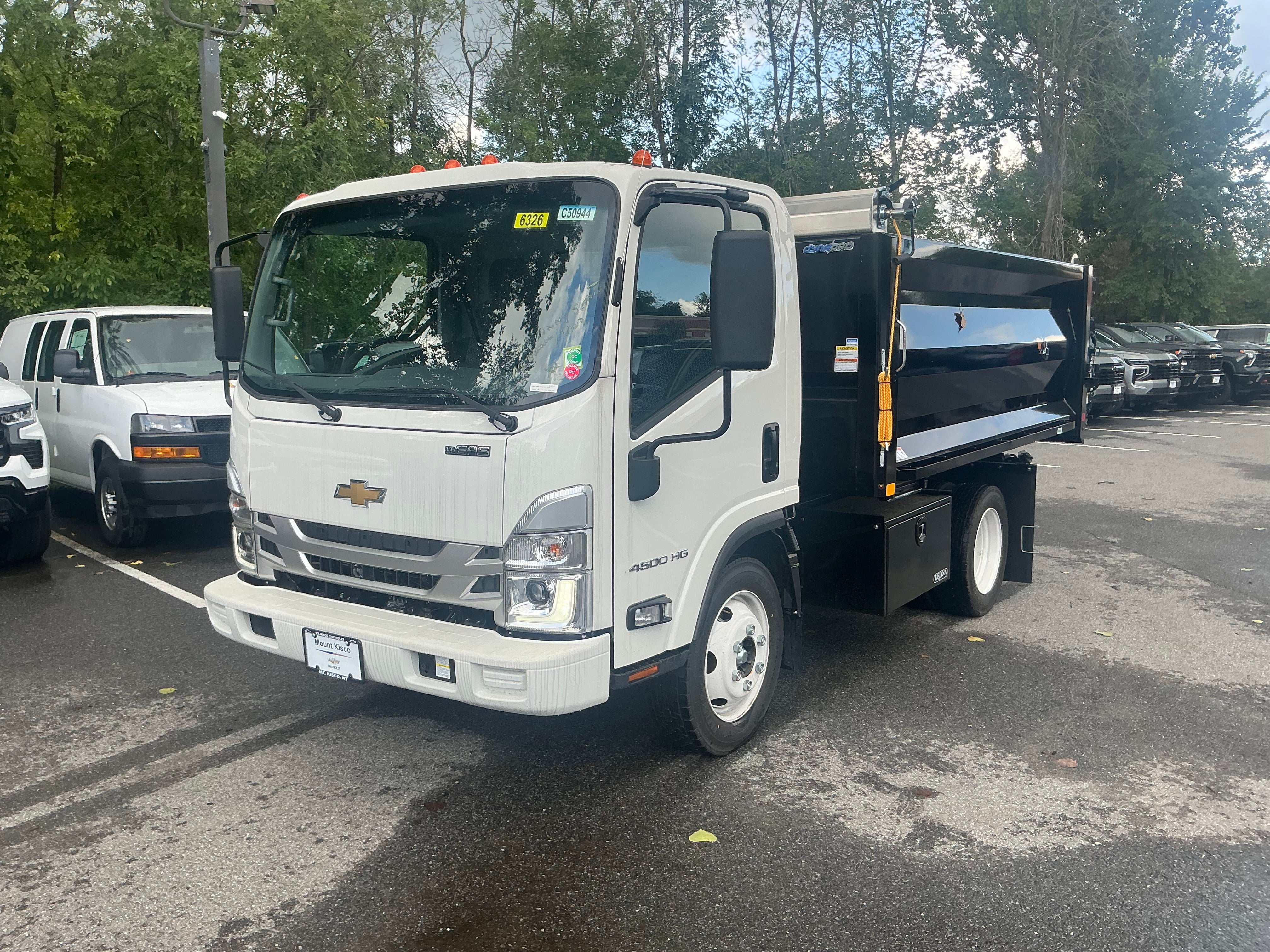 2025 Chevrolet Low Cab Forward 4500 HG 1WT