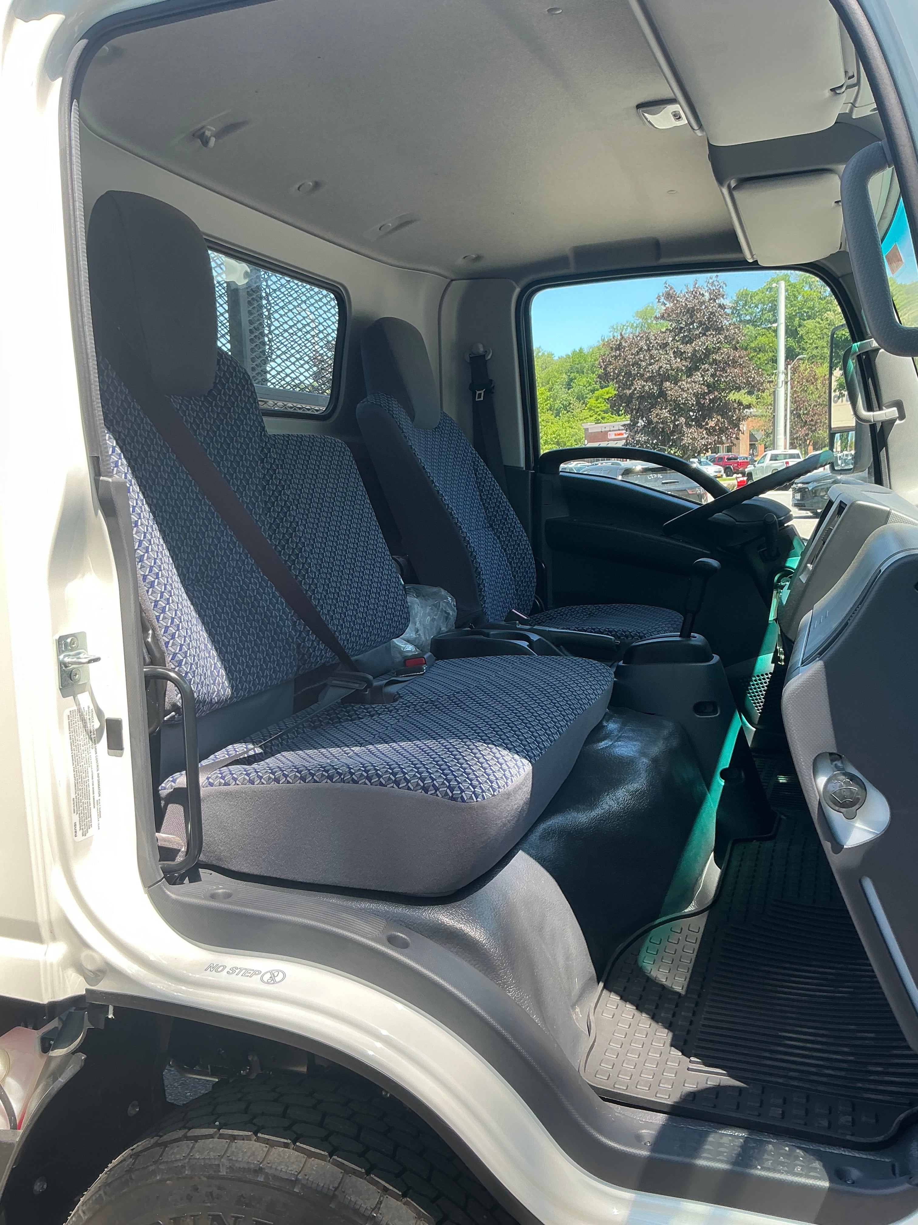 2024 Chevrolet Low Cab Forward 5500 HG Base