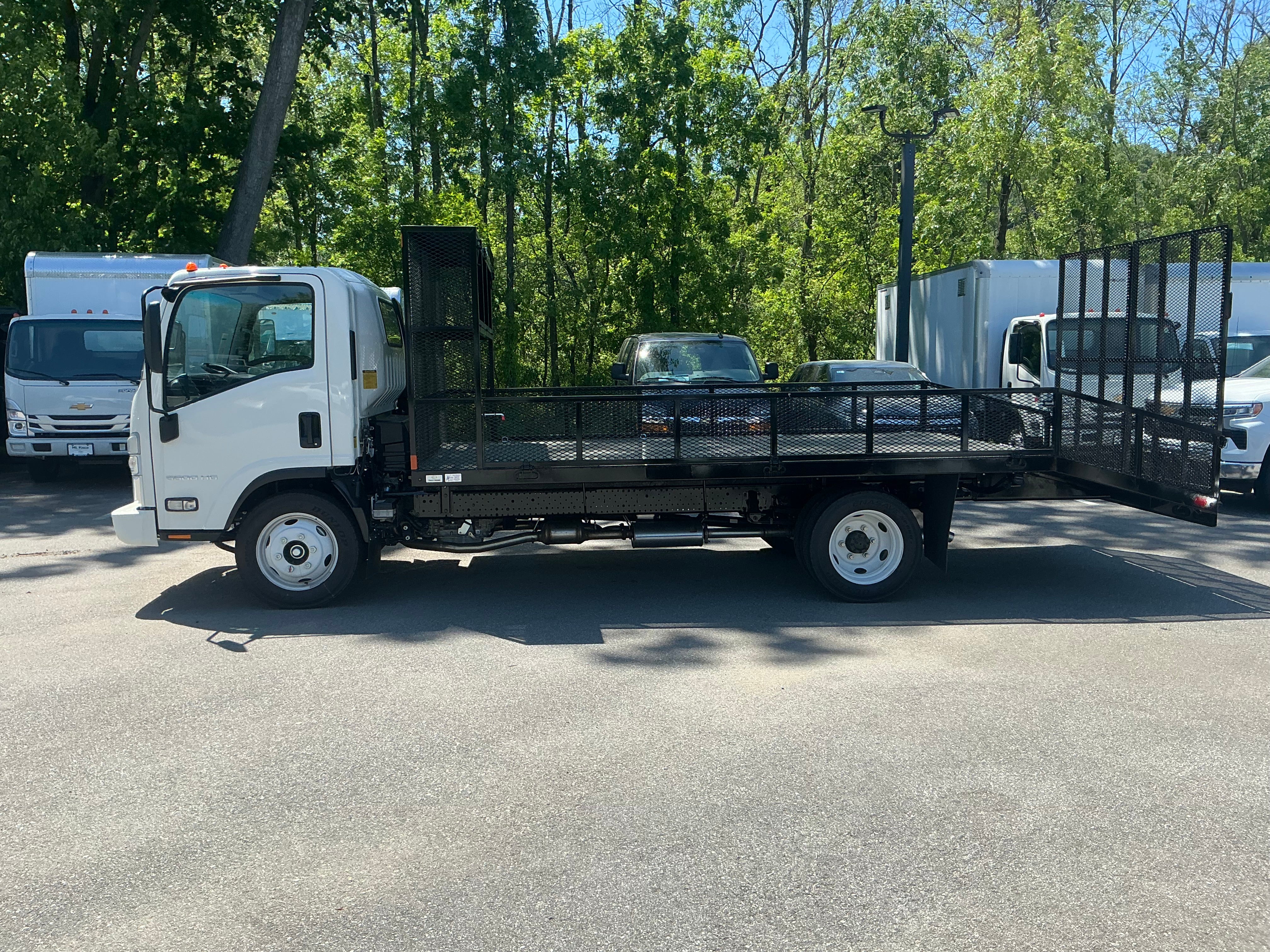 2024 Chevrolet Low Cab Forward 5500 HG Base