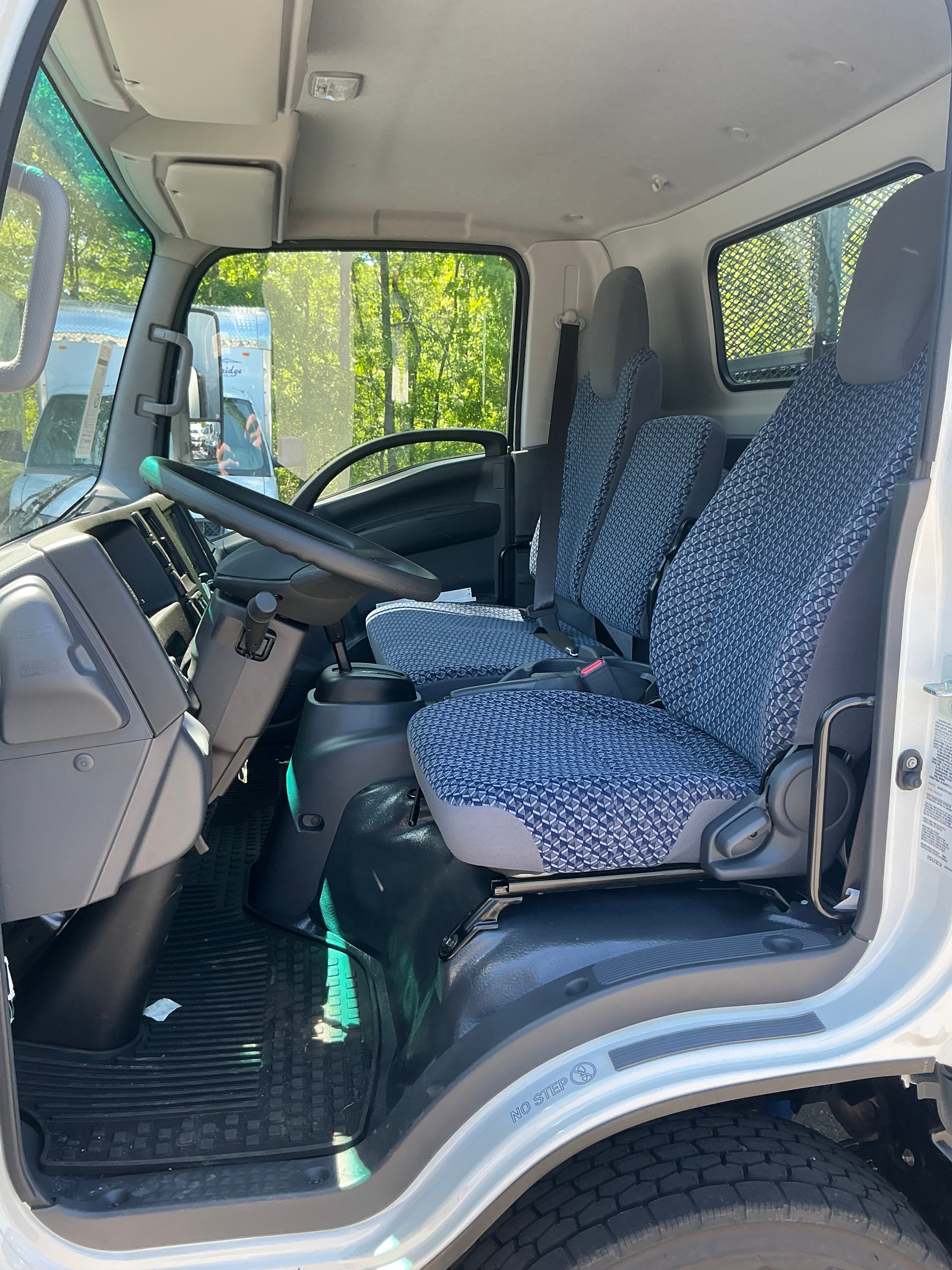 2024 Chevrolet Low Cab Forward 5500 HG Base