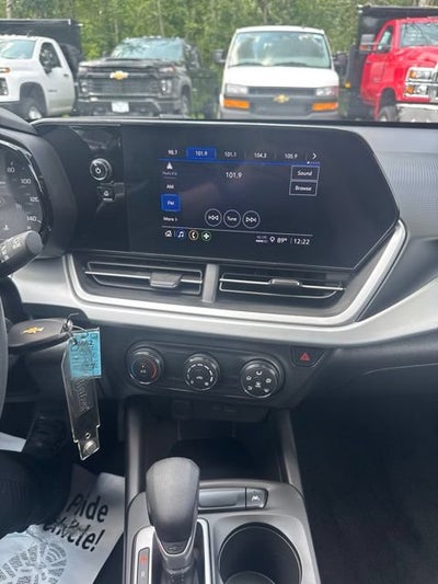 2024 Chevrolet Trax LS